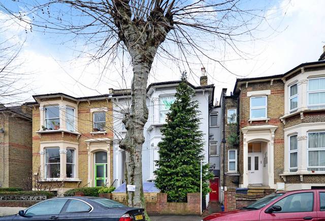  Image of 2 Bedroom Flat  For Sale at Osbaldeston Road  Hackney, N16 7DJ