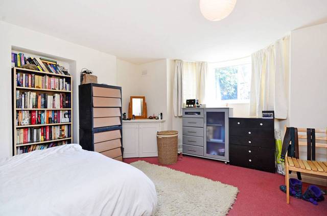  Image of 2 Bedroom Flat  For Sale at Osbaldeston Road  Hackney, N16 7DJ