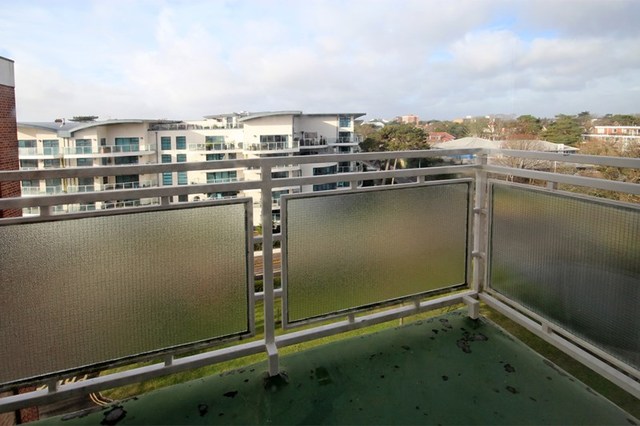  Image of 1 Bedroom Flat  For Sale at Owls Road Boscombe Bournemouth, BH5 1AJ