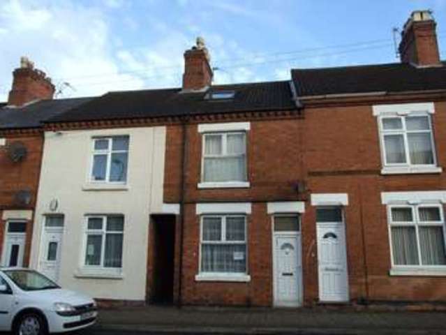  Image of 3 Bedroom Terraced  To Rent at Oxford Street  Loughborough, LE11 5DP