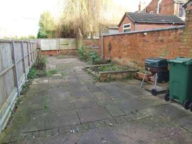 Image of 3 Bedroom Terraced  To Rent at Oxford Street  Loughborough, LE11 5DP