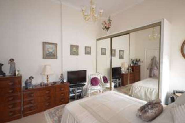  Image of 2 Bedroom Flat  For Sale at Oxton House  Exeter, EX6 8EX