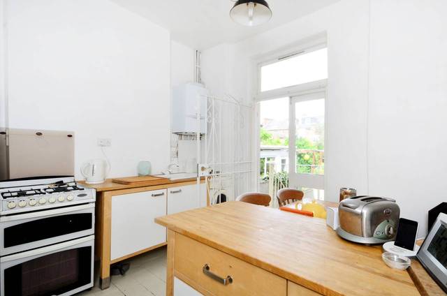  Image of 4 Bedroom Detached  For Sale at Palatine Road  Dalston, N16 8ST