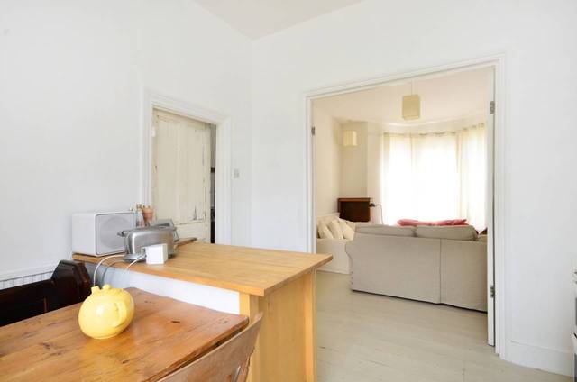  Image of 4 Bedroom Detached  For Sale at Palatine Road  Dalston, N16 8ST