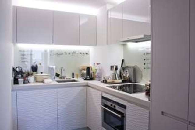  Image of 1 Bedroom Flat  For Sale at Canary Wharf, E14 9HP