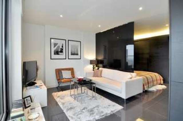  Image of Flat  For Sale at Canary Wharf, E14 9HG
