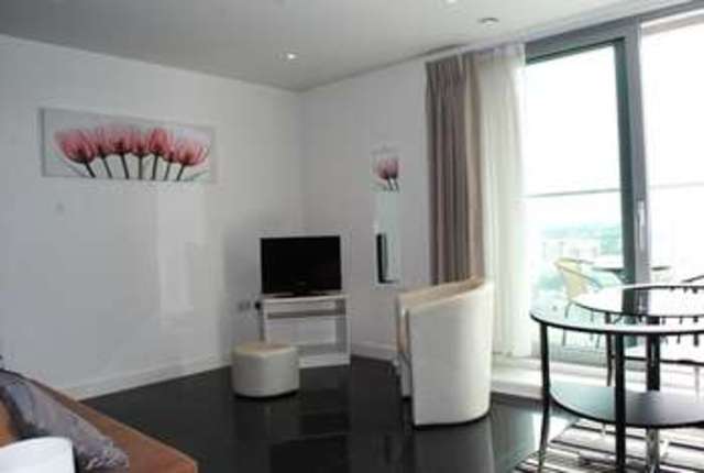  Image of Flat  For Sale at Canary Wharf, E14 9HG