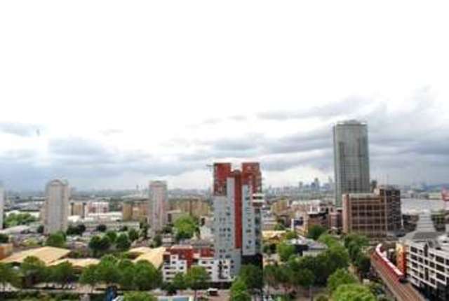 Image of Flat  For Sale at Canary Wharf, E14 9HG
