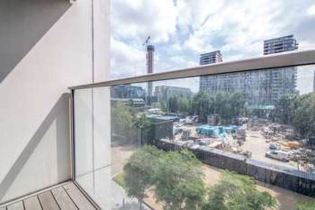  Image of 1 Bedroom Flat  For Sale at Canary Wharf, E14 9HA