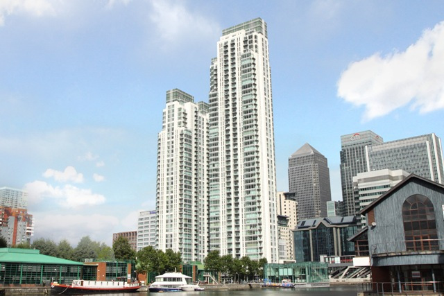  Image of 1 Bedroom Flat  For Sale at Canary Wharf, E14 9HG