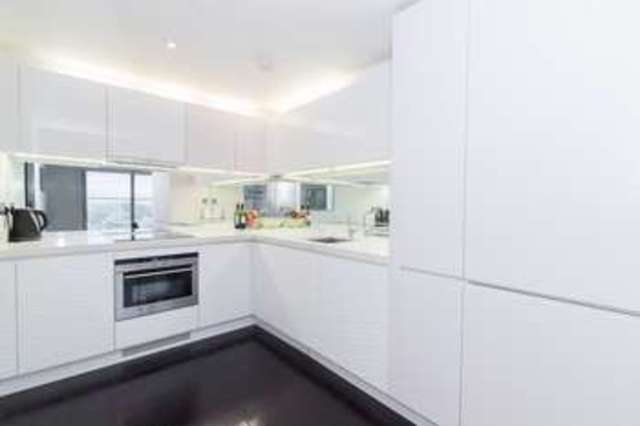  Image of 1 Bedroom Flat  For Sale at Canary Wharf, E14 9HG