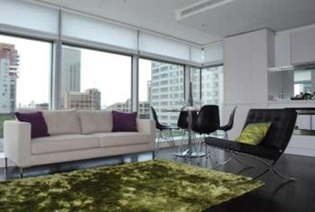  Image of 1 Bedroom Flat  For Sale at Canary Wharf, E14 9HA