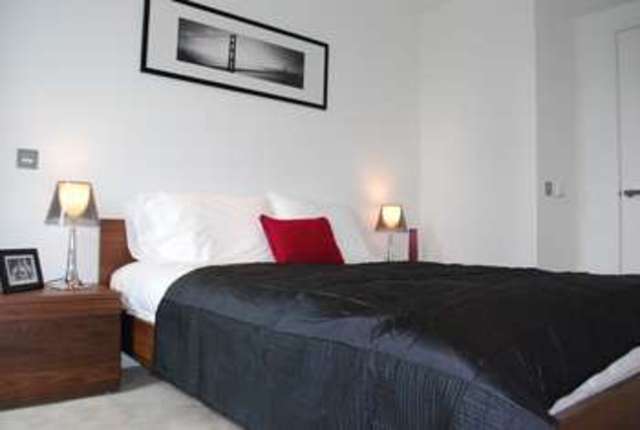  Image of 1 Bedroom Flat  For Sale at Canary Wharf, E14 9HA