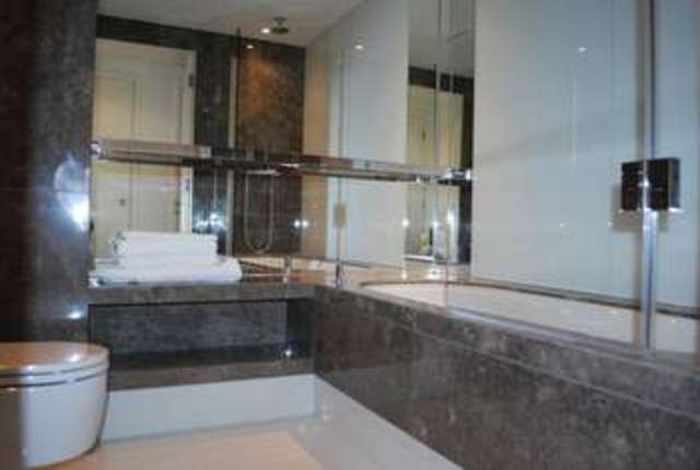  Image of 1 Bedroom Flat  For Sale at Canary Wharf, E14 9HA