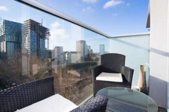  Image of 1 Bedroom Flat  For Sale at Canary Wharf, E14 9HA
