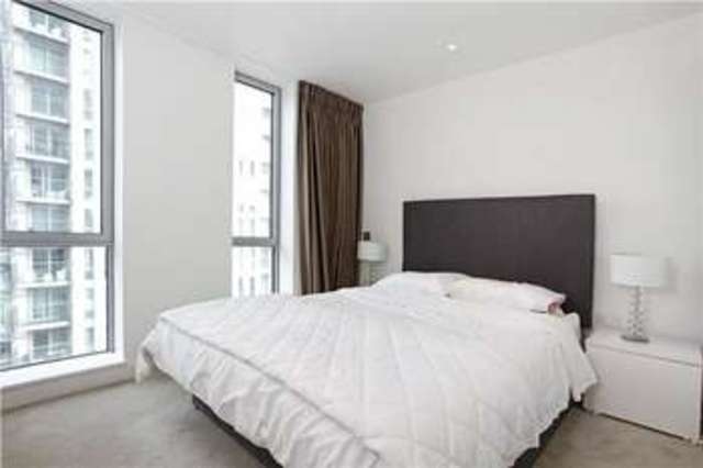  Image of 1 Bedroom Flat  For Sale at Canary Wharf, E14 9HD
