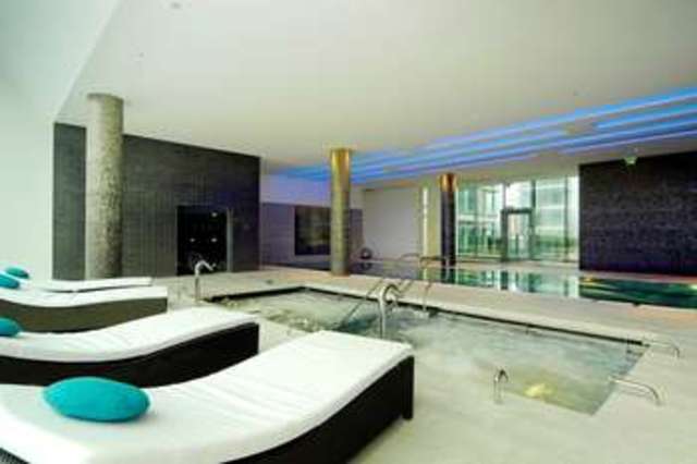  Image of 1 Bedroom Flat  For Sale at Canary Wharf, E14 9HD