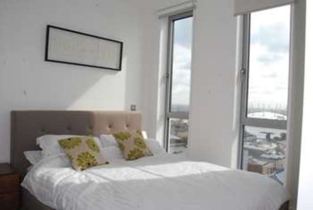  Image of 2 Bedroom Flat  For Sale at Canary Wharf, E14 9HQ