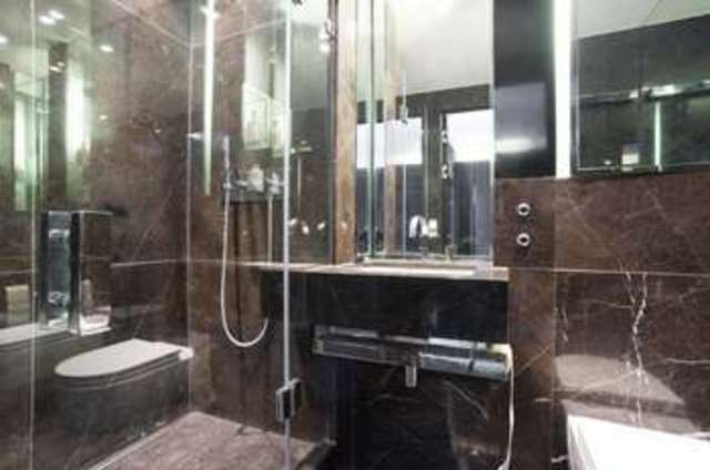  Image of Flat  For Sale at Canary Wharf, E14 9HL