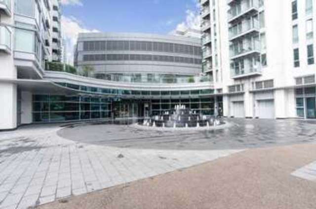  Image of Flat  For Sale at Canary Wharf, E14 9HL