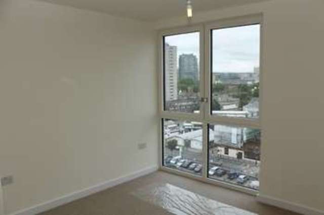  Image of 3 Bedroom Flat  To Rent at 6 Hay Currie Street  Poplar, E14 6GF