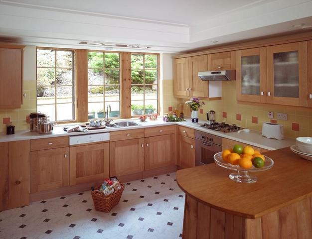  Image of 6 Bedroom Detached  For Sale at Ilkley West Yorkshire Ilkley, LS29 9PR
