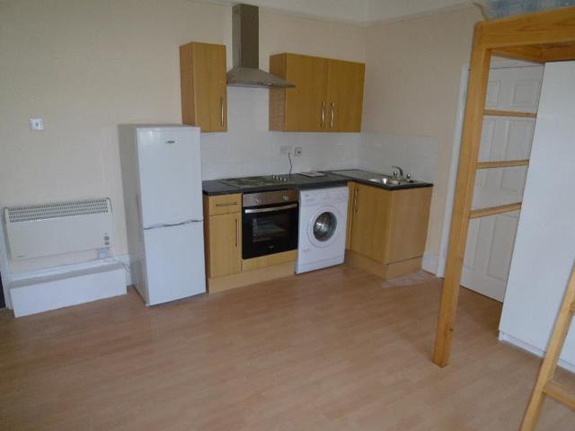 Image of Studio  To Rent at Barnet, EN5 5SE