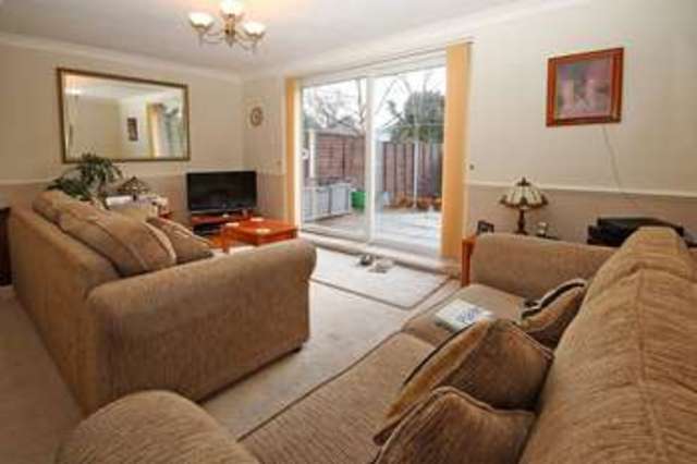  Image of 2 Bedroom Flat  For Sale at Parkwood Road  Southbourne, BH5 2BS