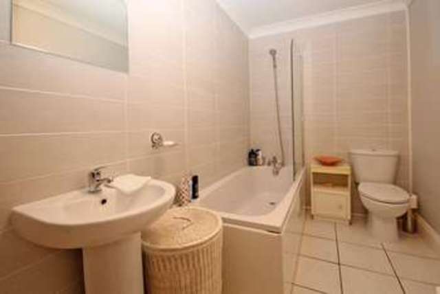  Image of 2 Bedroom Flat  For Sale at Parkwood Road  Southbourne, BH5 2BS