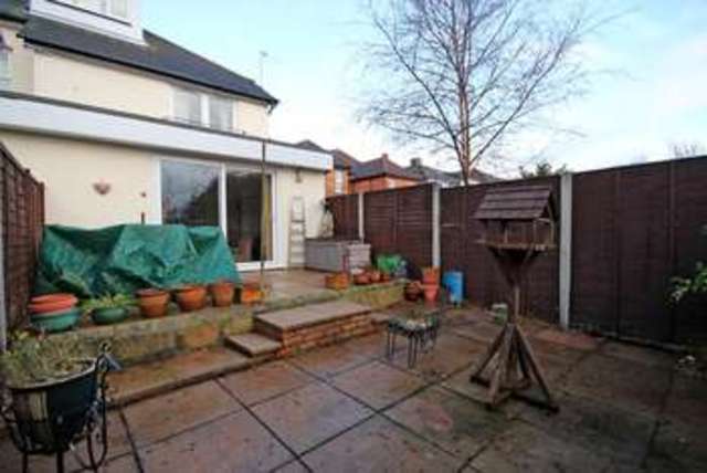  Image of 2 Bedroom Flat  For Sale at Parkwood Road  Southbourne, BH5 2BS