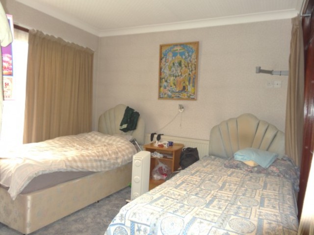  Image of 6 Bedroom Semi-Detached  To Rent at Paxford Road  Wembley, HA0 3RJ