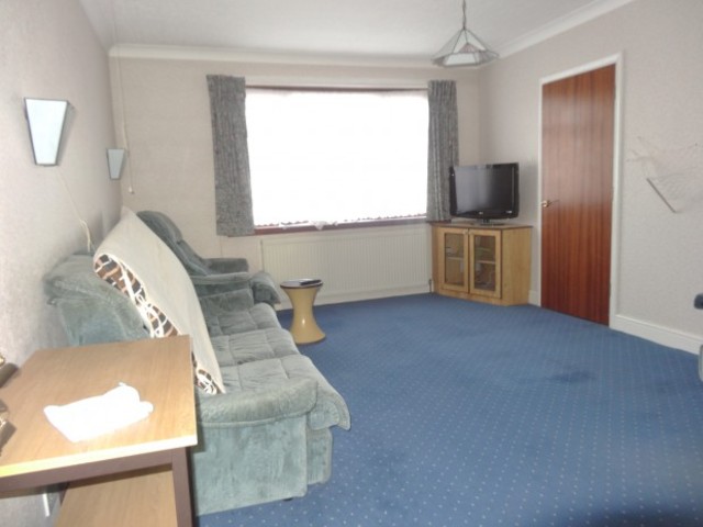  Image of 6 Bedroom Semi-Detached  To Rent at Paxford Road  Wembley, HA0 3RJ