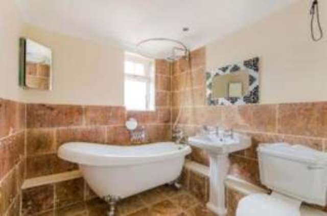  Image of 3 Bedroom Semi-Detached  For Sale at Armthorpe Doncaster Armthorpe, DN3 2AW