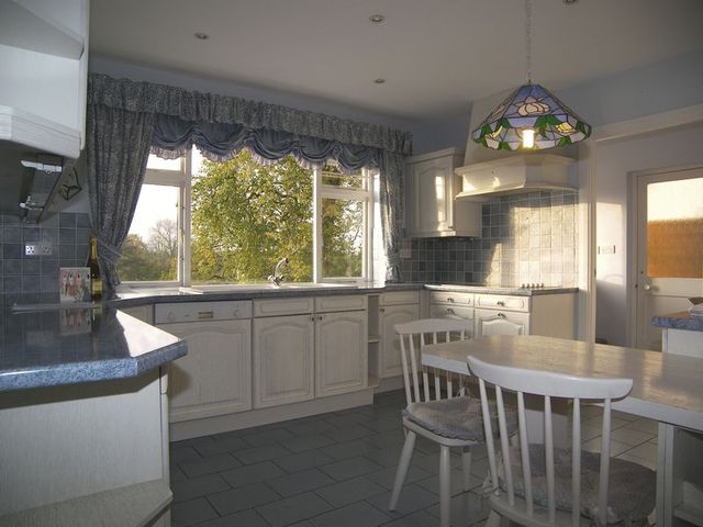  Image of 4 Bedroom Detached  To Rent at Pelhams Walk  Esher, KT10 8QA