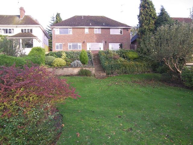  Image of 4 Bedroom Detached  To Rent at Pelhams Walk  Esher, KT10 8QA
