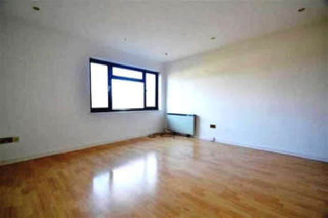  Image of 2 Bedroom Apartment  To Rent at Pepys Road  Greater London, SW20 8PF