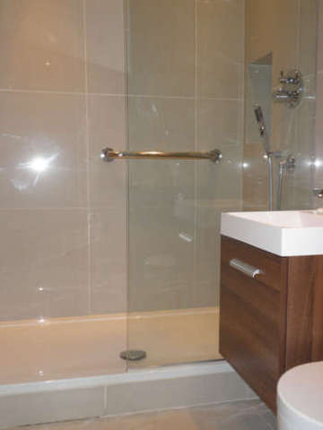  Image of 2 Bedroom Apartment  To Rent at Pepys Road  Greater London, SW20 8PF