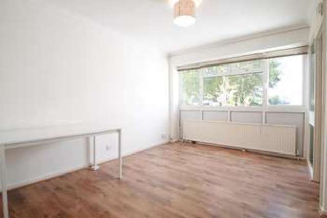  Image of 1 Bedroom Maisonette  To Rent at Ham, TW10 7SL