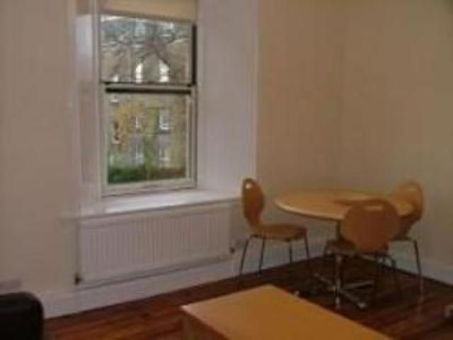  Image of 3 Bedroom Flat  To Rent at Dundee  Dundee, DD1 4LL
