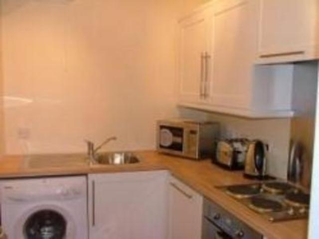  Image of 3 Bedroom Flat  To Rent at Dundee  Dundee, DD1 4LL