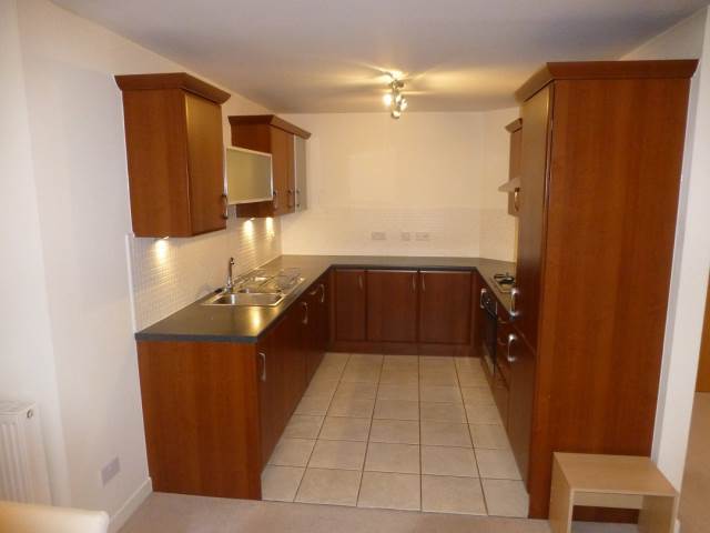  Image of 3 Bedroom Flat  To Rent at Barnton Edinburgh Edinburgh, EH4 8DA