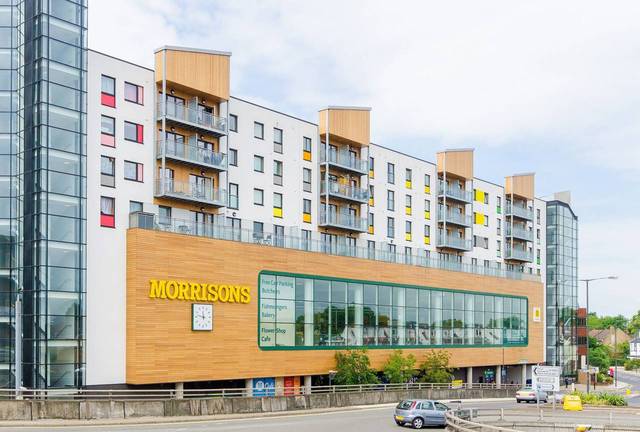  Image of 1 Bedroom Flat  For Sale at Pinner Road  Harrow, HA1 4FS