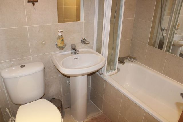  Image of 2 Bedroom Flat  For Sale at Lyon Road  Harrow, HA1 2EX