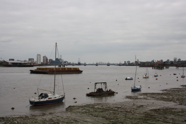  Image of 2 Bedroom Flat  For Sale at Greenwich Peninsula  Greenwich, SE10 0FP