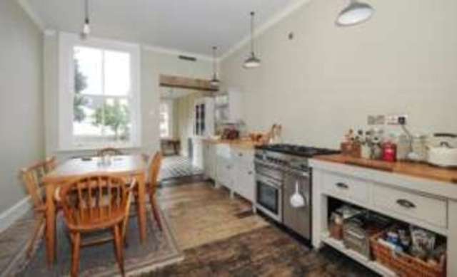  Image of 4 Bedroom End Of Terrace  For Sale at London  Leytonstone, E11 1LS
