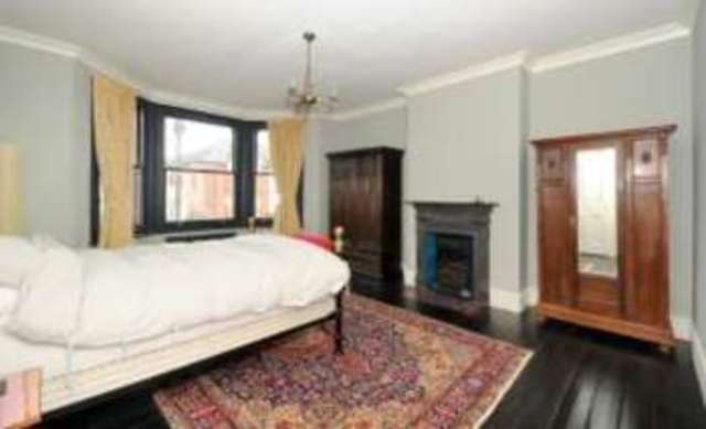  Image of 4 Bedroom End Of Terrace  For Sale at London  Leytonstone, E11 1LS