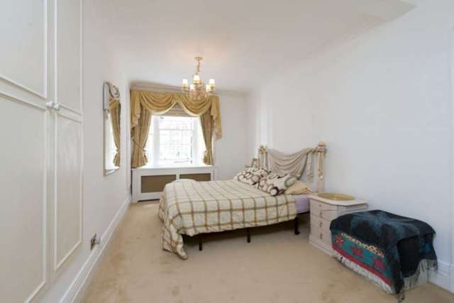  Image of 2 Bedroom Apartment  To Rent at Porchester Square Bayswater London, W2 6AU