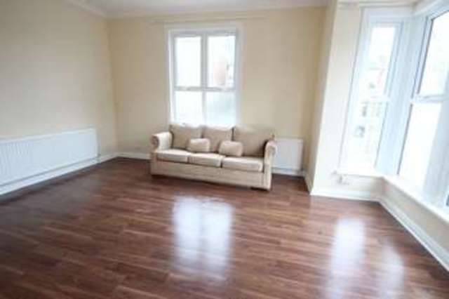  Image of 1 Bedroom Flat  To Rent at Preston Road  London, E11 1NN