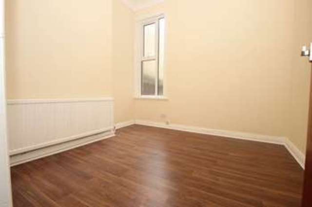  Image of 1 Bedroom Flat  To Rent at Preston Road  London, E11 1NN