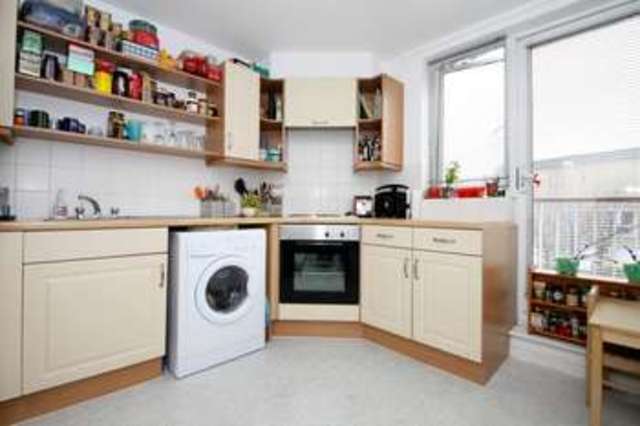  Image of 1 Bedroom Flat  To Rent at 227 Old Ford Road  Bow, E3 5NZ